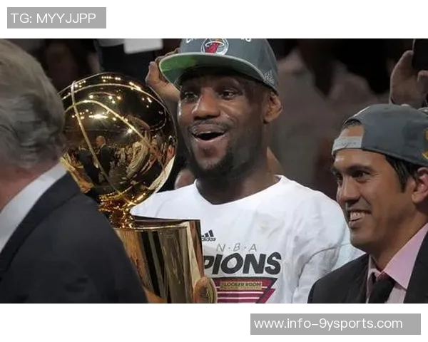 KD与球迷互动引发热议能否再进总决赛成焦点话题